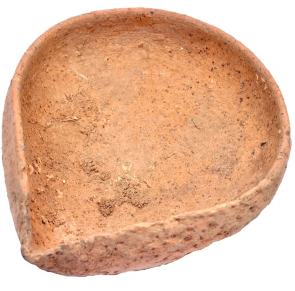 Ancient Oil Lamp Pottery, Bronze Age, Holy Land Israel 2200-1200 BC (BrAge02)